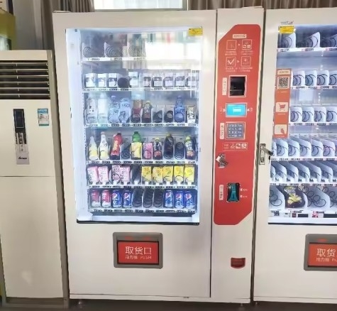 Automatyczna maszyna do sprzedaży z szybkim ogrzewaniem i dużą pojemnością dla ciepłych i zimnych posiłków