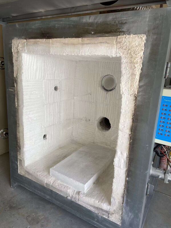 Zgodny z normą ISO 834 pionowy piec do badań odporności ogniowej o temperaturze 1200 °C i konstrukcji modułowej