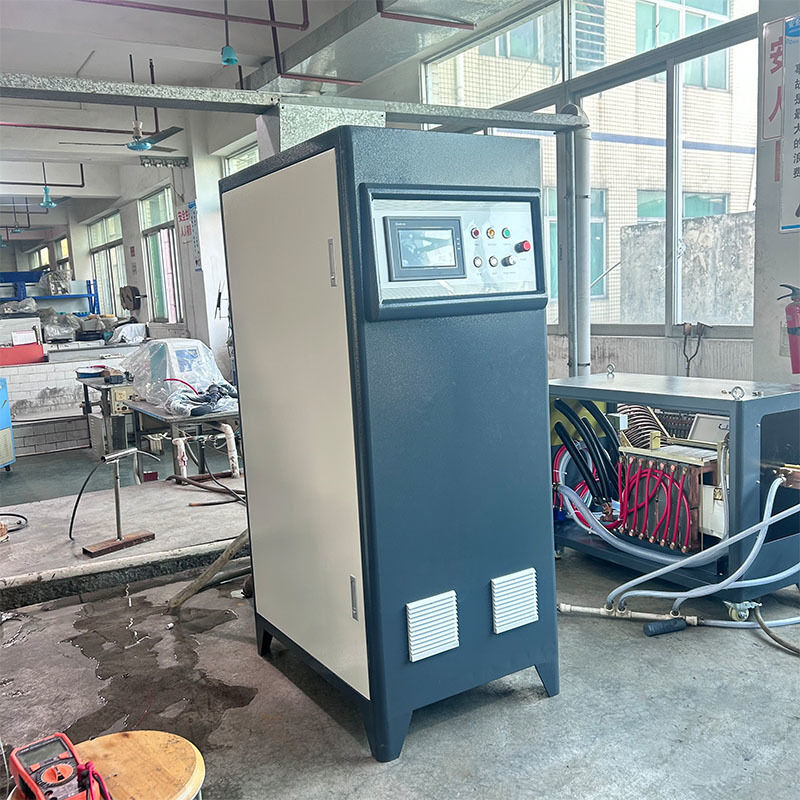 30KW wysokiej częstotliwości indukcyjna grzejnik Łatwo obsługiwany miedzianą rurą drutu spawania grzejnik indukcyjny 220V Nowy łożysk PLC